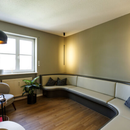 Abbildung Wartezimmer ohne Patienten